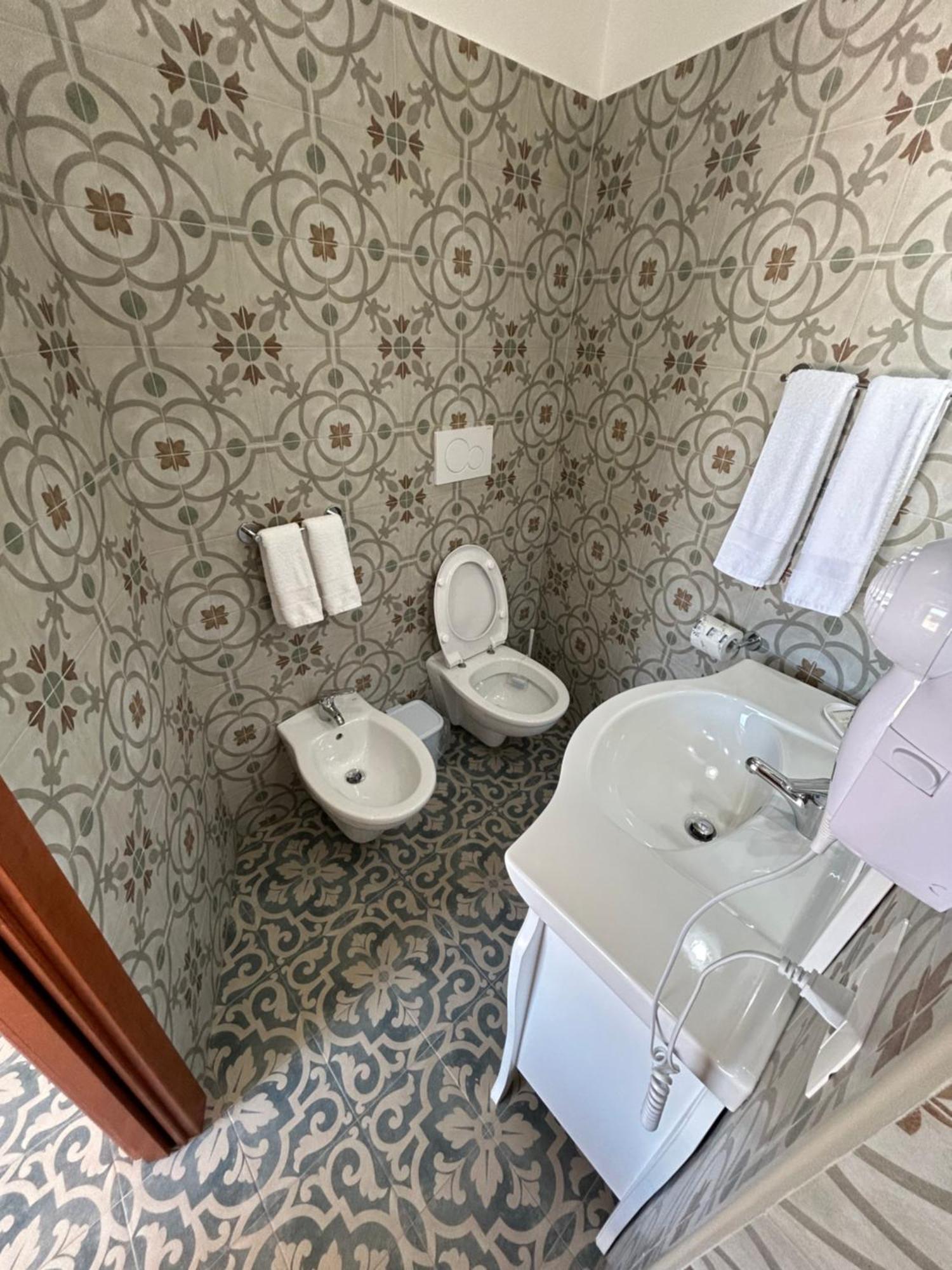 B&B La Gravina 拉泰尔扎 外观 照片